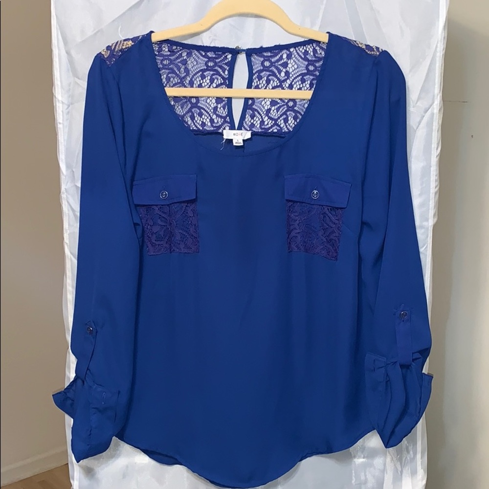 Blue long sleeve blouse!